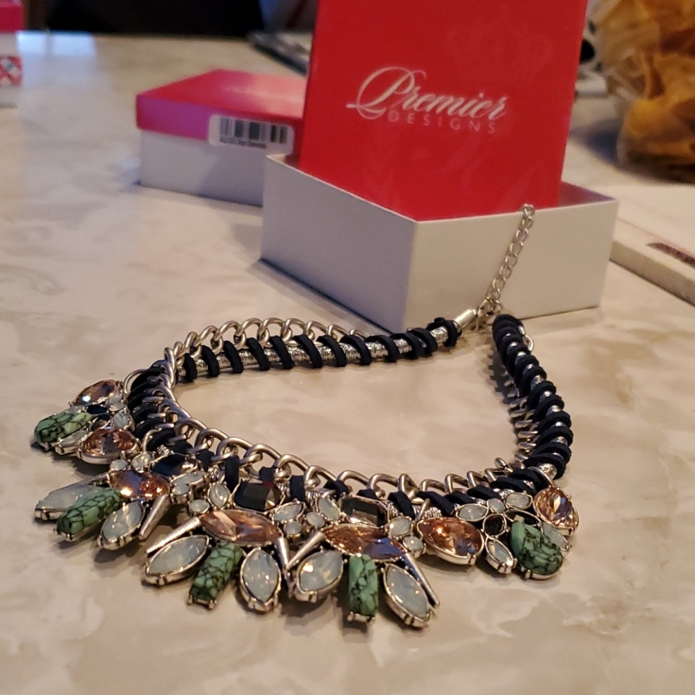 Offshore necklace